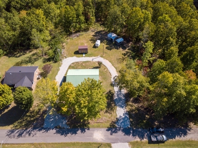 Edge Of Waynesboro Tn Home For Sale 2.6 Ac Recent Remodeled - image 6