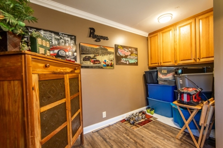 Edge Of Waynesboro Tn Home For Sale 2.6 Ac Recent Remodeled - image 20