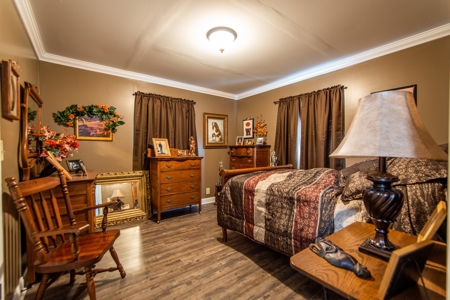 Edge Of Waynesboro Tn Home For Sale 2.6 Ac Recent Remodeled - image 21