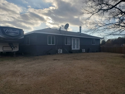 3 Bed 2.5 Bath Home On 1 Acre In Soper Oklahoma For Sale - image 4