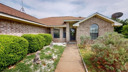 Rural Country Home For Sale Central Texas Waco Texas 76705 - image 11