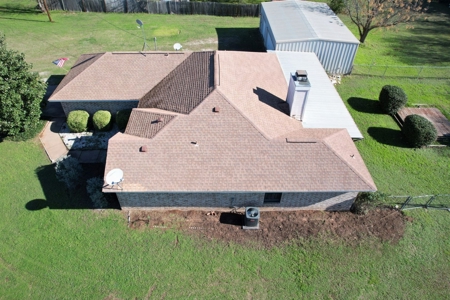 Rural Country Home For Sale Central Texas Waco Texas 76705 - image 4