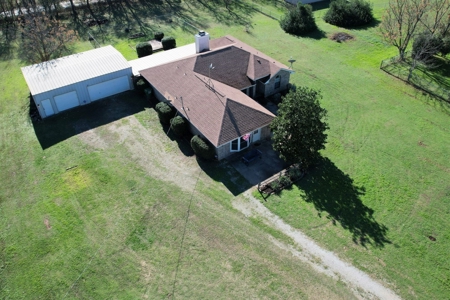 Rural Country Home For Sale Central Texas Waco Texas 76705 - image 7