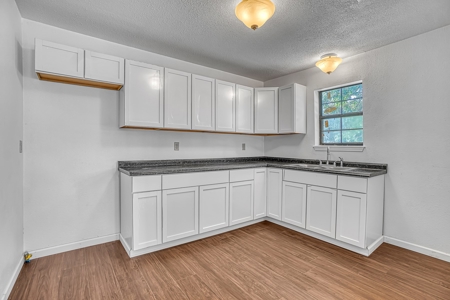 Home For Sale In Altus, Oklahoma - image 15
