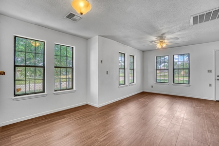 Home For Sale In Altus, Oklahoma - image 10