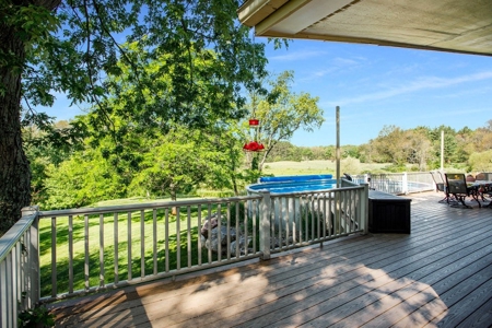 Country estate located on 67-acres with ponds and stream - image 14