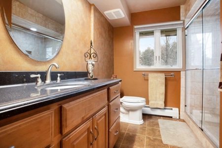 Country estate located on 67-acres with ponds and stream - image 40