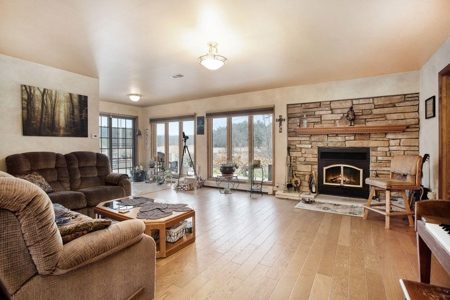 Country estate located on 67-acres with ponds and stream - image 43