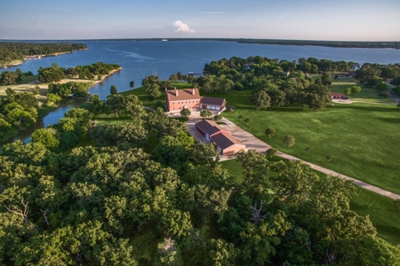 Lake Fork Waterfront 23 Acres 4Br-4.5Ba-3Cg + Huge Shop - image 7
