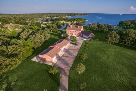 Lake Fork Waterfront 23 Acres 4Br-4.5Ba-3Cg + Huge Shop - image 8