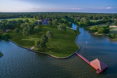 Lake Fork Waterfront 23 Acres 4Br-4.5Ba-3Cg + Huge Shop