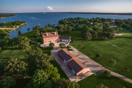 Lake Fork Waterfront 23 Acres 4Br-4.5Ba-3Cg + Huge Shop - image 10