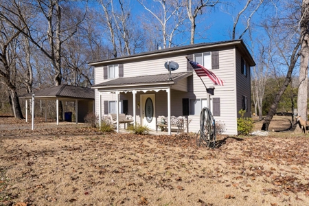 River Area Home, Shop on 4.5 Acres For Sale in Pangburn, AR - image 1