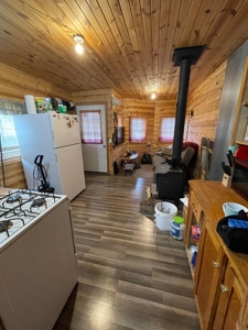 Tiny house and small acreage for sale in Squires mo. - image 7