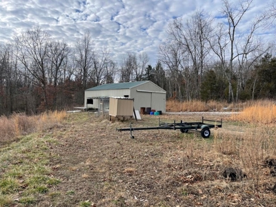 Tiny house and small acreage for sale in Squires mo. - image 13