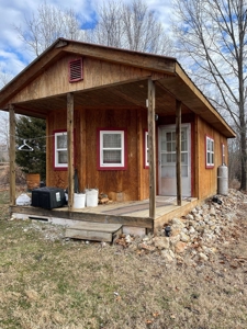 Tiny house and small acreage for sale in Squires mo. - image 2
