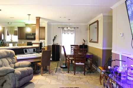 Airpark 3/2 Home With Hangar On 2 Runways For Only $400,000! - image 7