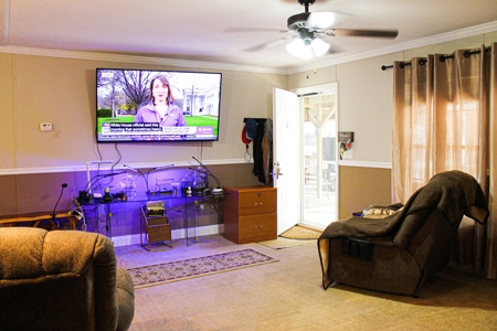 Airpark 3/2 Home With Hangar On 2 Runways For Only $400,000! - image 8