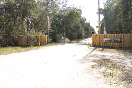 Airpark 3/2 Home With Hangar On 2 Runways For Only $400,000! - image 6
