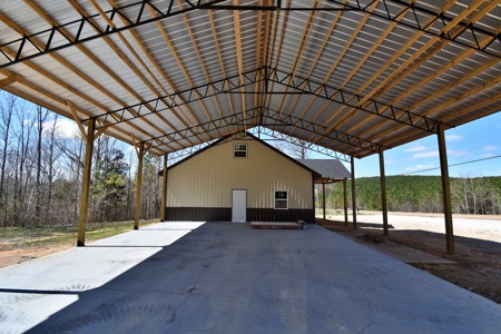 Building & lot near the Tennessee River For Sale! - image 14