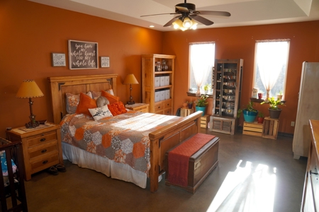 Spacious Home on Recreational Hunting Acreage For Sale - image 11
