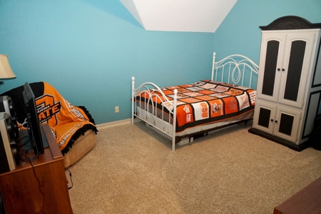 Spacious Home on Recreational Hunting Acreage For Sale - image 19