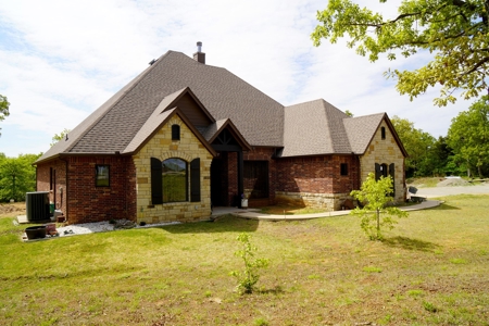 Spacious Home on Recreational Hunting Acreage For Sale - image 36