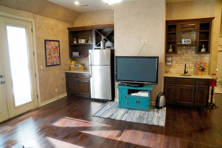 Spacious Home on Recreational Hunting Acreage For Sale - image 20