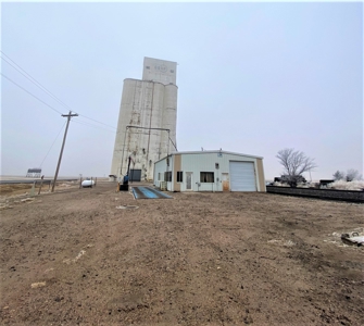 Winona, KS Grain Elevator and Office for Sale 246k Bushel RR - image 3