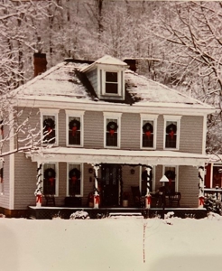 New Matamoras, OH Farmhouse on 10 acre hobby farm - image 50
