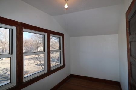 Home in Town For Sale - image 41