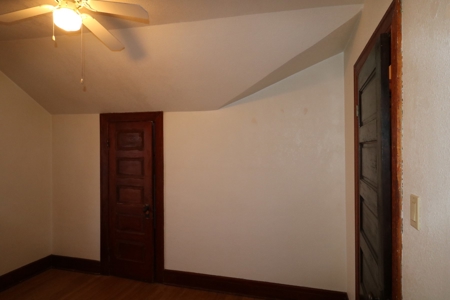 Home in Town For Sale - image 33