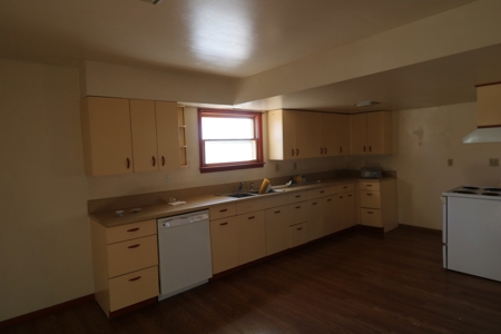 Home in Town For Sale - image 18