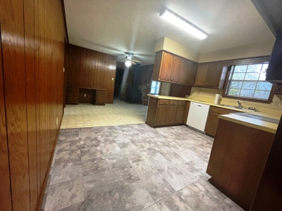 Move in ready home for sale Ash Flat, AR - image 19