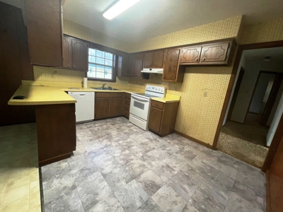Move in ready home for sale Ash Flat, AR - image 12