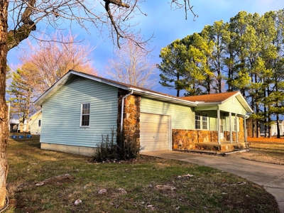 Move in ready home for sale Ash Flat, AR - image 3