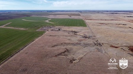 335± Acres of Farmland & Pasture in Sumner County, Kansas - image 3