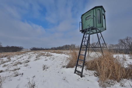 Ultimate Hunting Camp for Sale in Crawford County, WI - image 17
