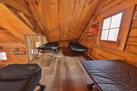 Ultimate Hunting Camp for Sale in Crawford County, WI - image 10