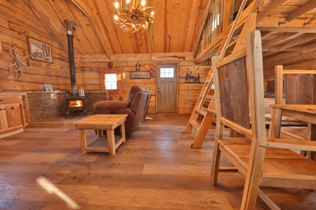 Ultimate Hunting Camp for Sale in Crawford County, WI - image 4