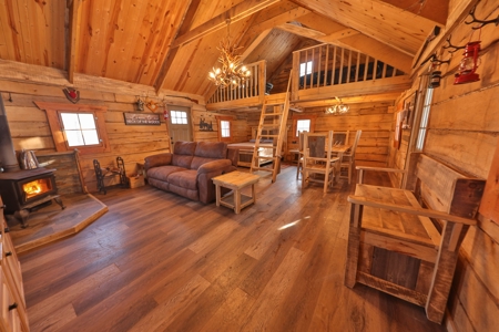 Ultimate Hunting Camp for Sale in Crawford County, WI - image 6