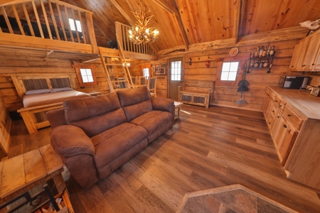 Ultimate Hunting Camp for Sale in Crawford County, WI - image 5