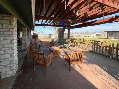 Ranchette For Sale in Taylor Texas - image 5