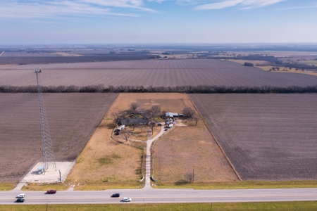 Ranchette For Sale in Taylor Texas - image 26