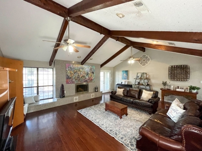 Ranchette For Sale in Taylor Texas - image 23