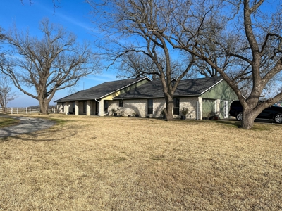 Ranchette For Sale in Taylor Texas - image 19
