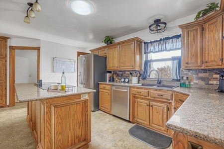 Country Home for Sale, Lookeba, OK for Sale - image 16