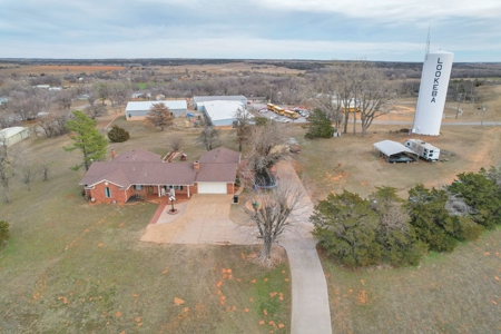 Country Home for Sale, Lookeba, OK for Sale - image 2