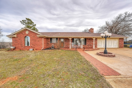 Country Home for Sale, Lookeba, OK for Sale - image 3