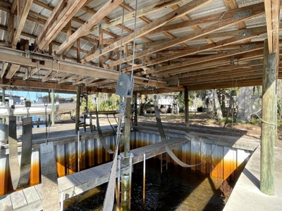 Home On The Canal In Beautiful Suwannee Florida! - image 35
